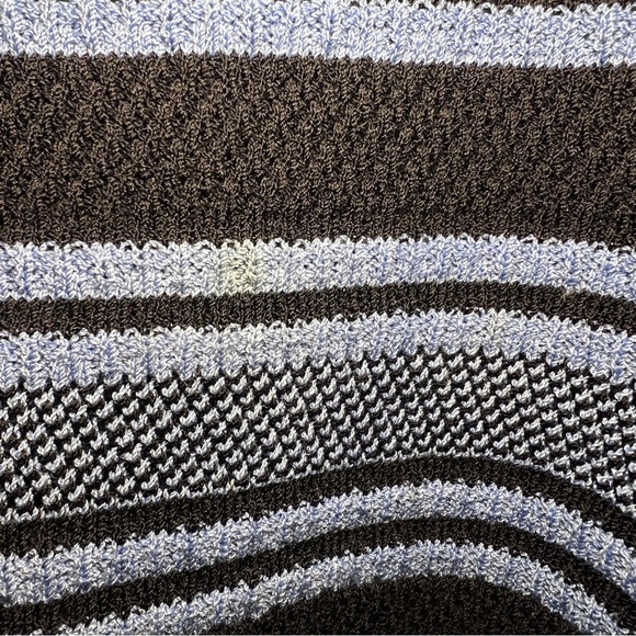 St. John Collection Black and blue striped pullover Size Large - Picture 7 of 7